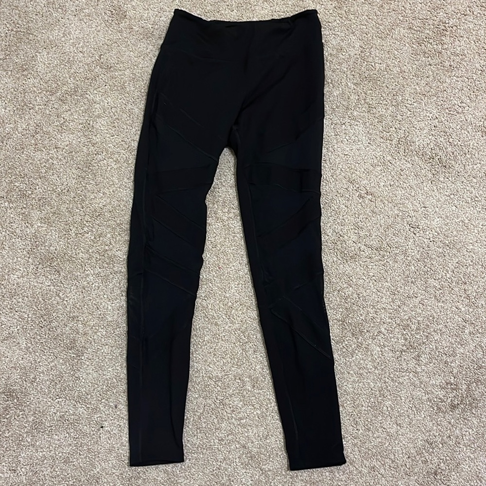 Jessica Simpson the Warmup Leggings
